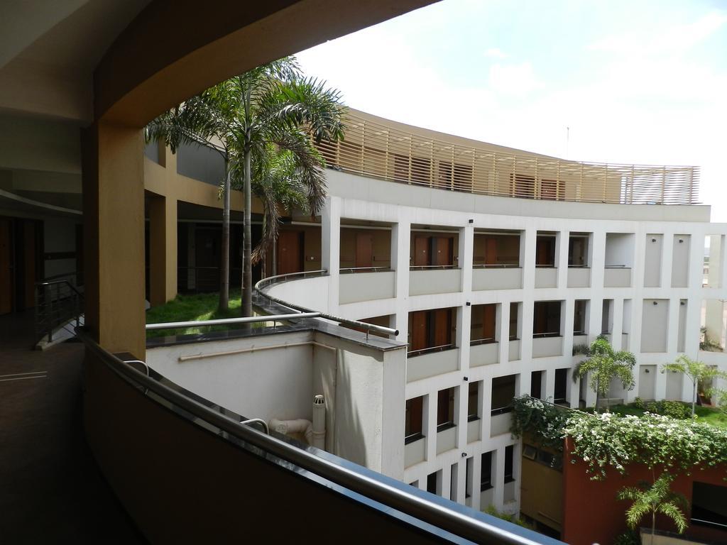 Hotel Rock Regency Toranagallu 외부 사진