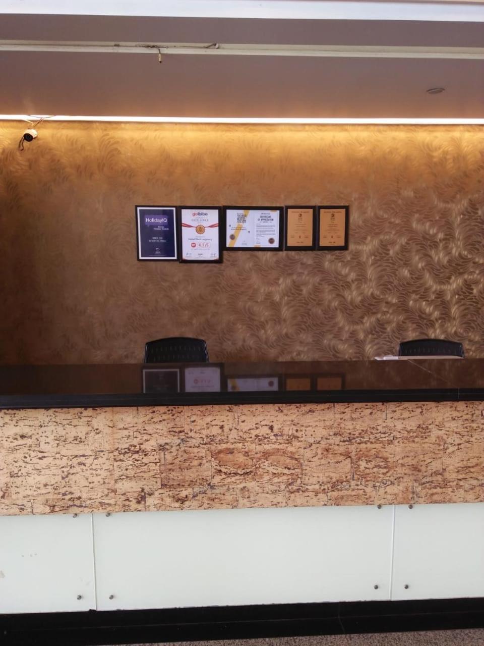 Hotel Rock Regency Toranagallu 외부 사진